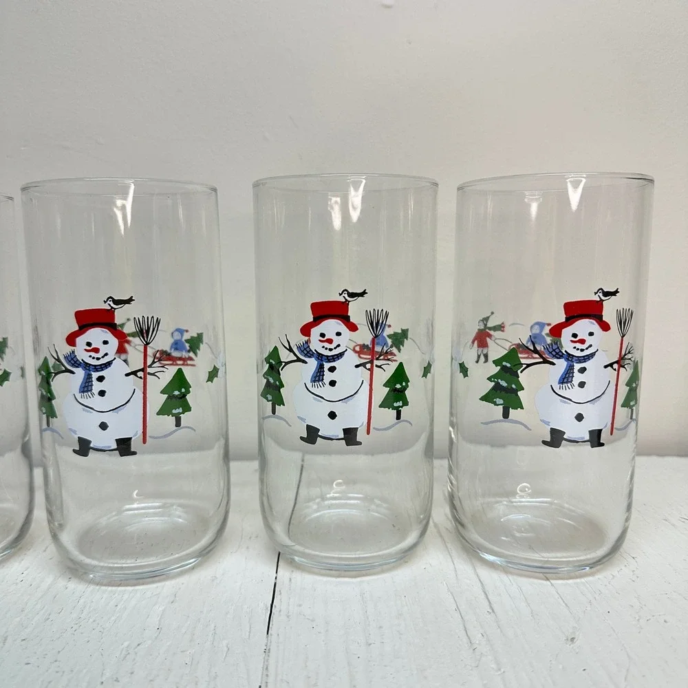 Pfaltzgraff Snow Village‎ Snowman Holiday Glasses Set 6 of 17oz Winter Sledding